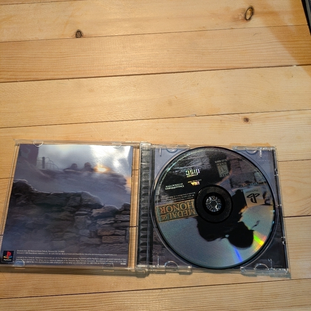 Sony Medal of Honor Game Pre-owned - Picture 4 of 6